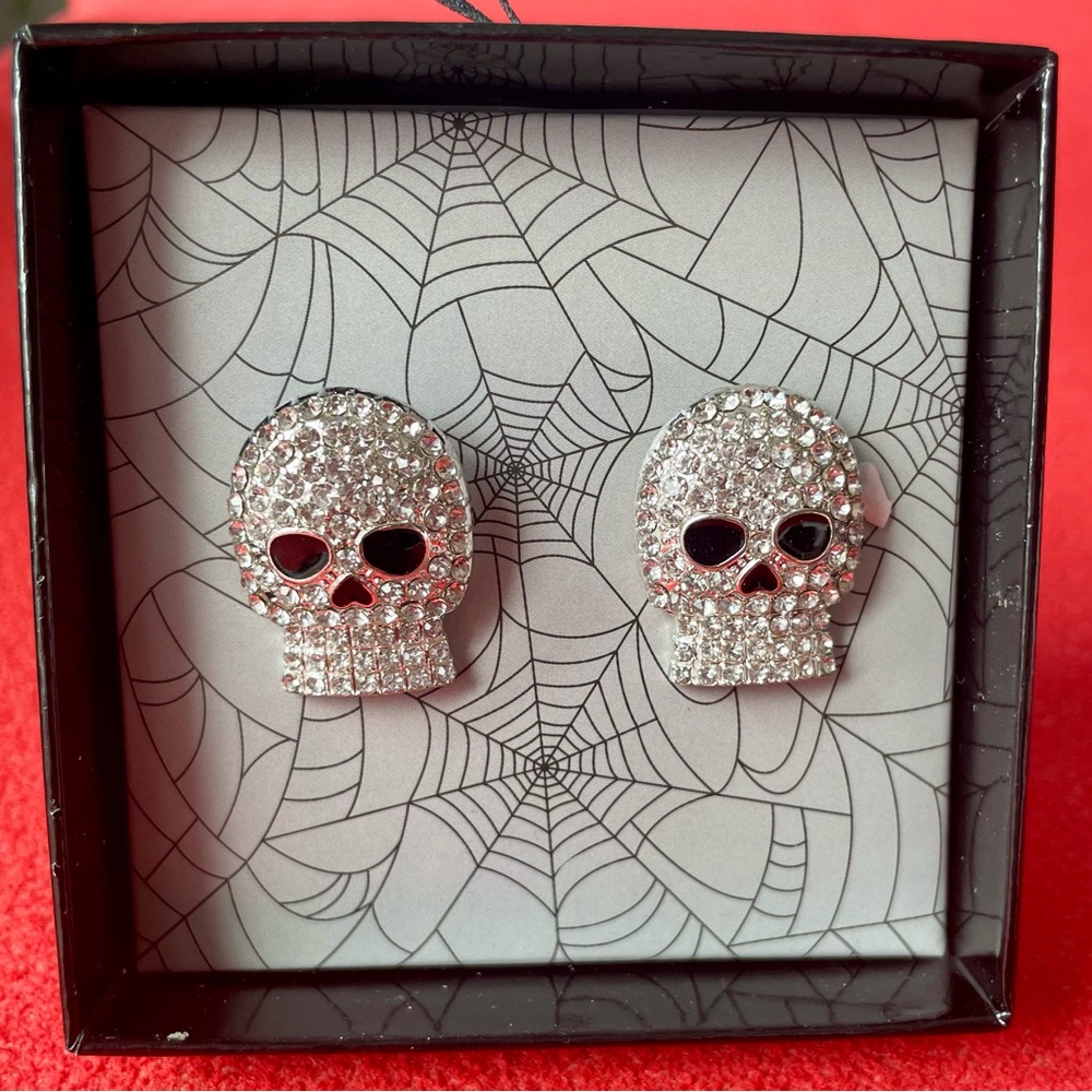 Rhinestone Skull Stud Earrings